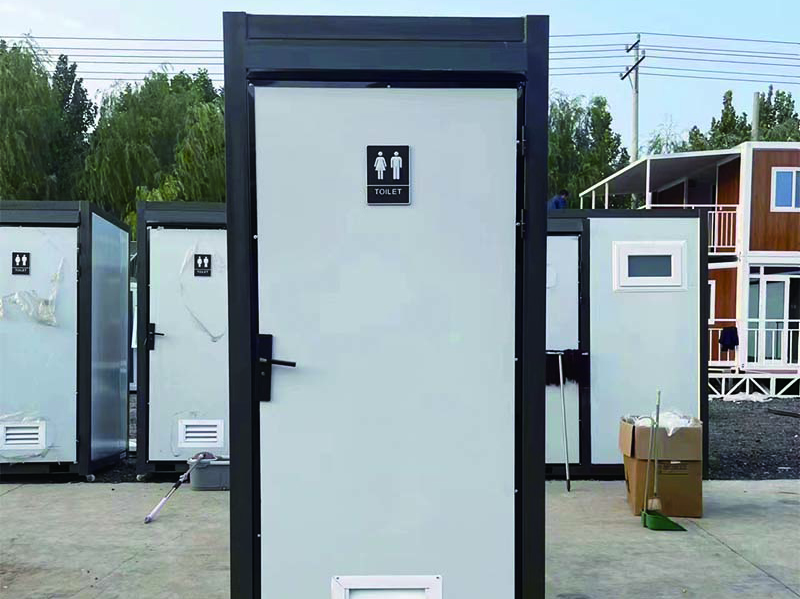 Portable mobile toilet